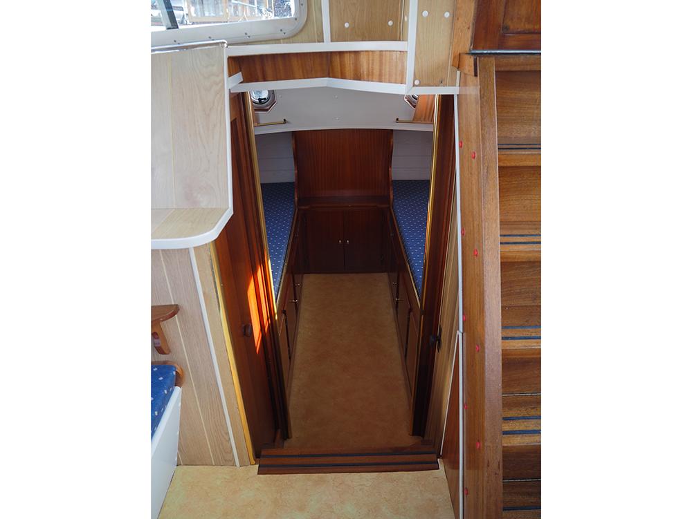 Aft cabin, Accommodation